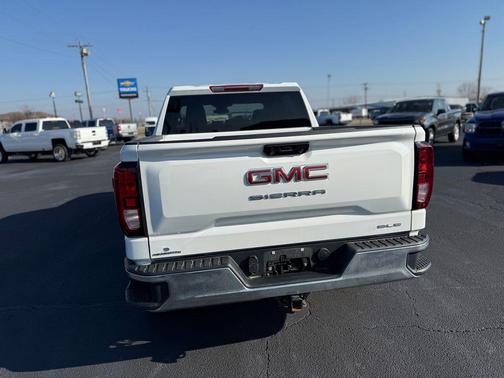 2023 GMC Sierra 1500 SLE