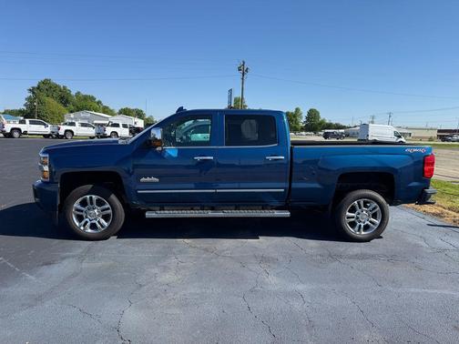 Deep Ocean Blue Metallic 2016 Chevrolet Silverado 2500 High Country