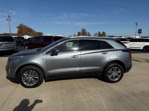 2022 Cadillac XT5 Premium Luxury