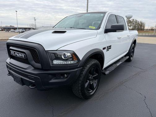 2019 RAM 1500 SLT
