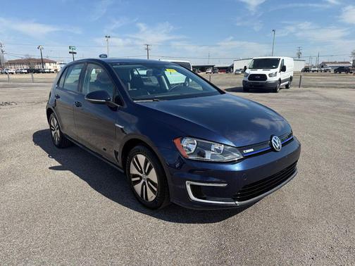 2016 Volkswagen e-Golf SE