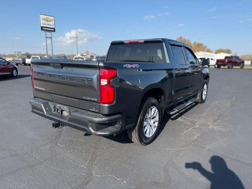 2020 Chevrolet Silverado 1500 Custom
