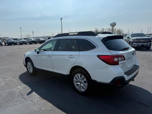 2018 Subaru Outback 2.5i Premium