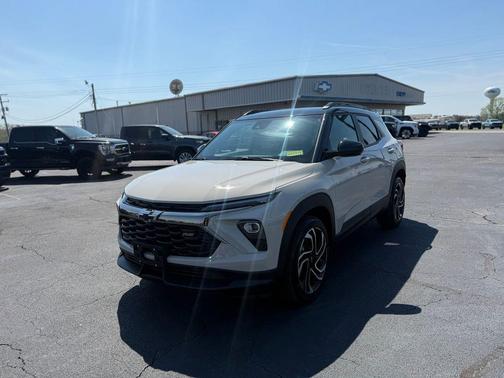 White Sands 2026 Chevrolet Trailblazer RS