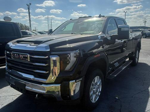 Onyx Black 2024 GMC Sierra 2500 SLT