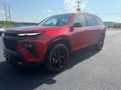 Radiant Red Tintcoat 2025 Chevrolet Traverse RS