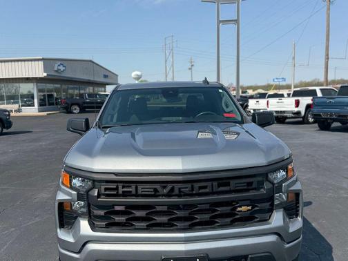 2024 Chevrolet Silverado 1500 Custom
