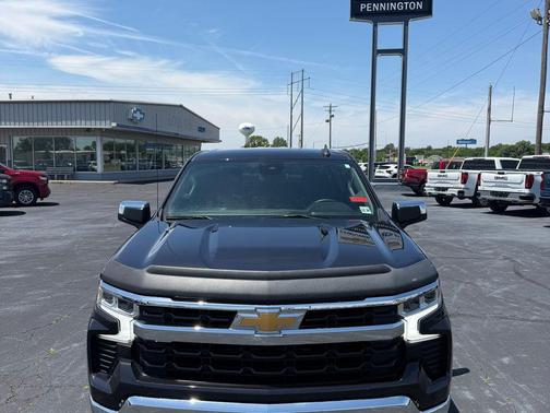 Dark Ash Metallic 2023 Chevrolet Silverado 1500 LT