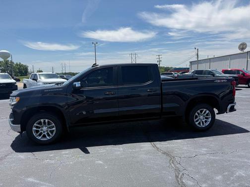 Dark Ash Metallic 2023 Chevrolet Silverado 1500 LT