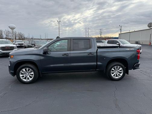 2022 Chevrolet Silverado 1500 Custom