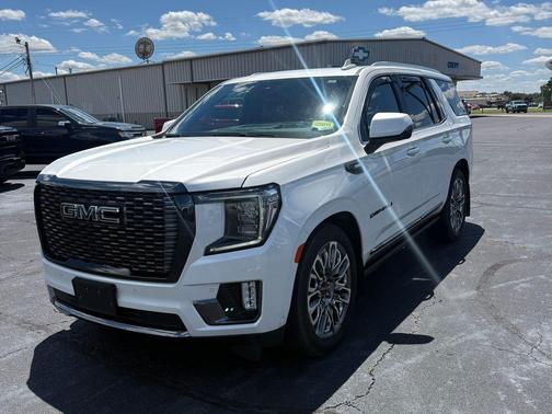 White Frost Tricoat 2023 GMC Yukon Denali Ultimate