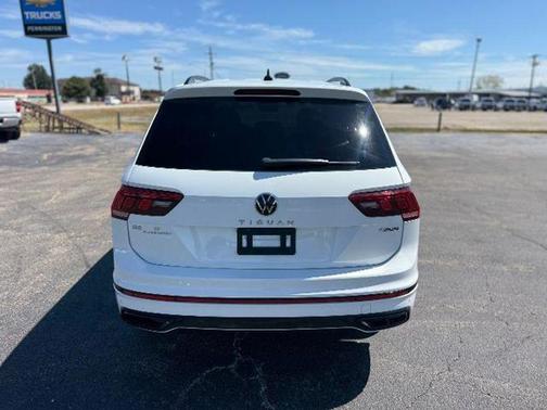 2022 Volkswagen Tiguan 2.0T SE R-Line Black 4MOTION
