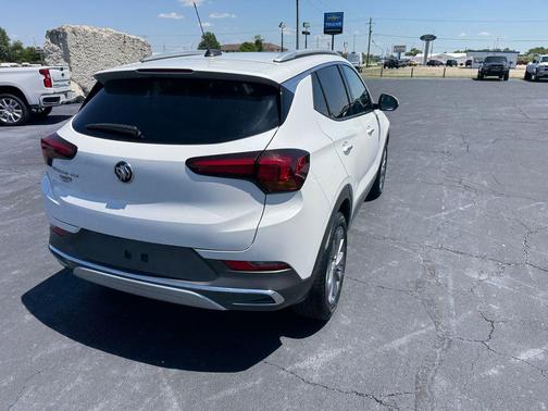 White Frost Tricoat 2023 Buick Encore GX Essence