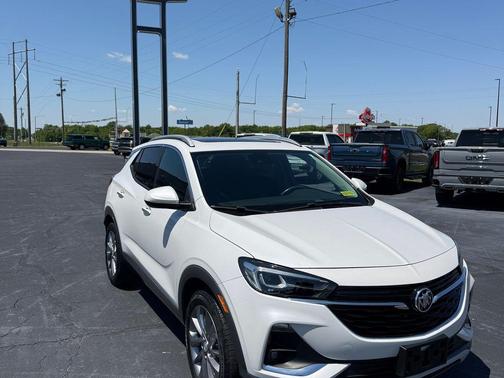 White Frost Tricoat 2023 Buick Encore GX Essence