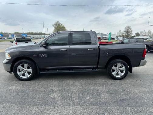 2016 RAM 1500 SLT