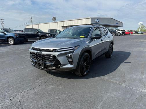 Sterling Gray Metallic 2026 Chevrolet Trax FWD ACTIV