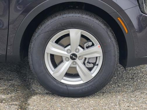 2025 Kia Sorento LX