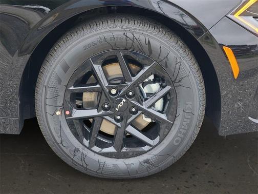 2026 Kia K5 LXS