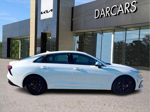 2025 Kia K5 LXS