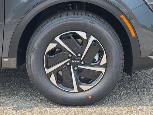 2025 Kia Sportage Hybrid LX