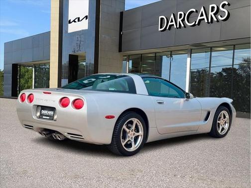 2001 Chevrolet Corvette Base