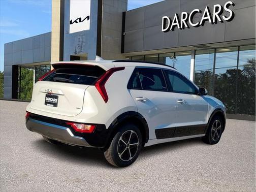 2025 Kia Niro SX