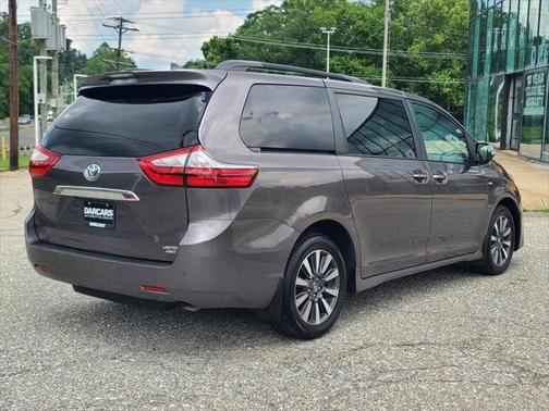 2019 Toyota Sienna Limited Premium