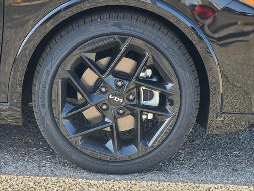 2025 Kia K4 GT-Line Turbo