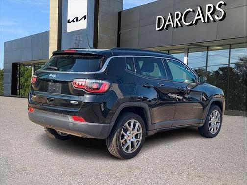 2022 Jeep Compass Latitude Lux