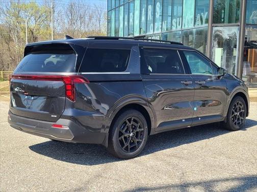 2025 Kia Carnival Hybrid SX