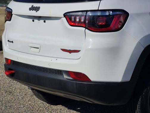 2023 Jeep Compass Trailhawk