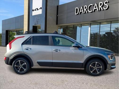 2025 Kia Niro EX