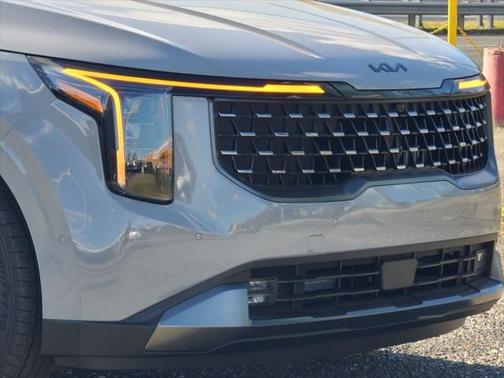 2025 Kia Carnival Hybrid SX