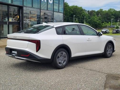 2025 Kia K4 LX