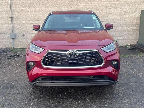 2026 Toyota Highlander Limited