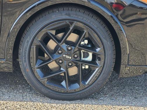 2025 Kia K4 GT-Line Turbo