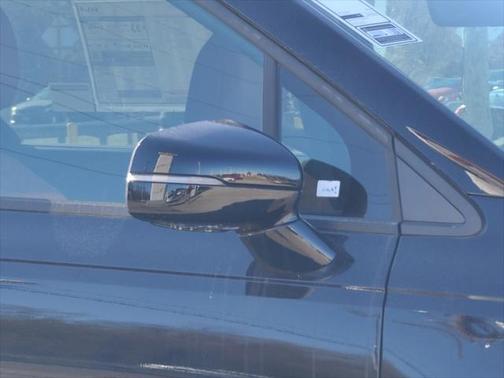 2025 Kia Carnival Hybrid EX