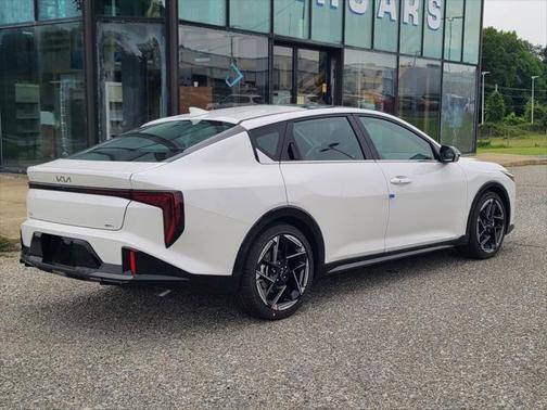 2025 Kia K4 GT-Line