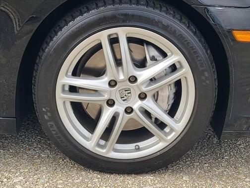 2011 Porsche Panamera 4