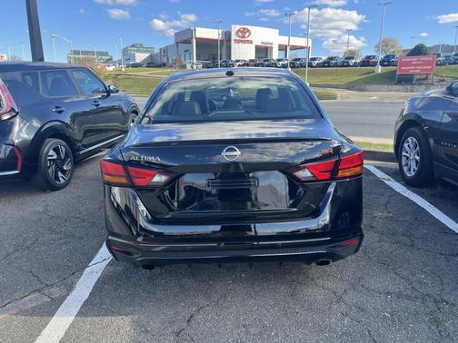 2023 Nissan Altima SR FWD