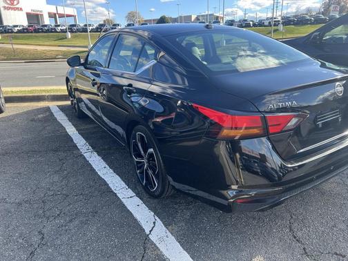 2023 Nissan Altima SR FWD