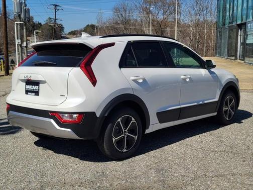 2025 Kia Niro LX