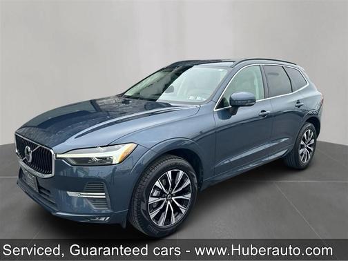 Denim Blue Metallic 2022 Volvo XC60 B5 Momentum