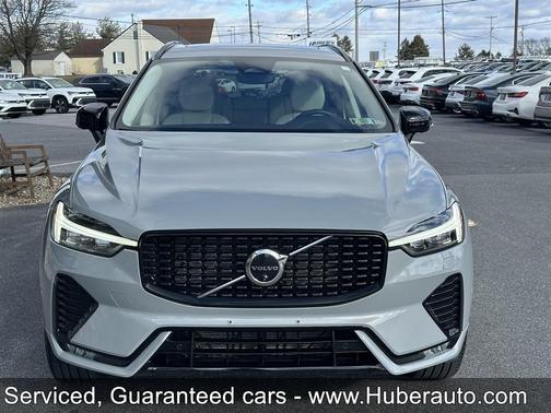 2024 Volvo XC60 B5 Plus Dark Theme