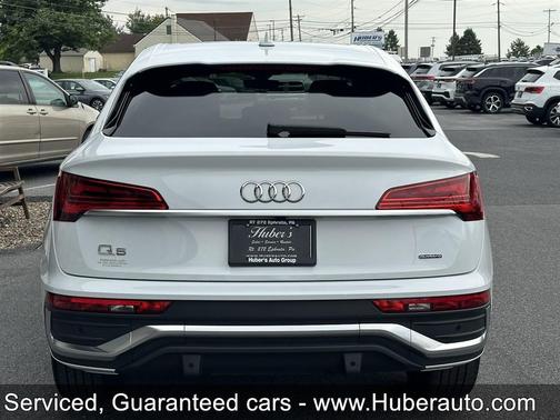 Glacier White Metallic 2024 Audi Q5 45 S line Premium