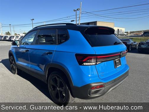 2025 Volkswagen Taos 1.5T SE Black