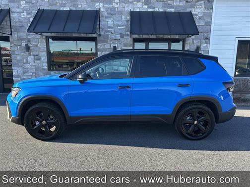 2025 Volkswagen Taos 1.5T SE Black