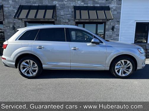 2022 Audi Q7 55 Premium Plus