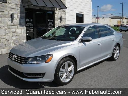 2014 Volkswagen Passat 1.8T Auto SE w/Sunroof & Nav