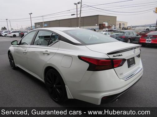 2022 Nissan Altima SR FWD